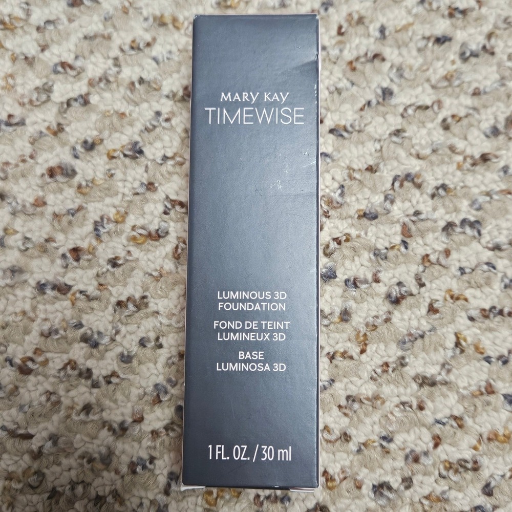 Mary Kay TimeWise Luminous 3D Foundation Ivory C 110 Normal to Dry Skin 1 oz